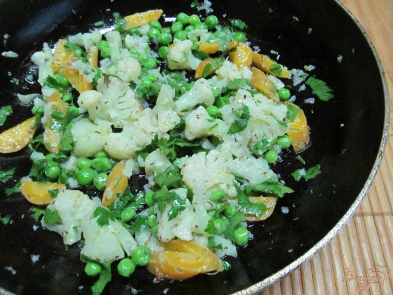 Фото приготовление рецепта: Овощной гарнир из цветной капусты шаг №5