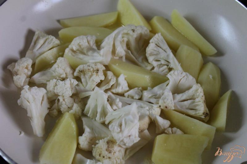 Фото приготовление рецепта: Овощное рагу с овощами по сезону шаг №4