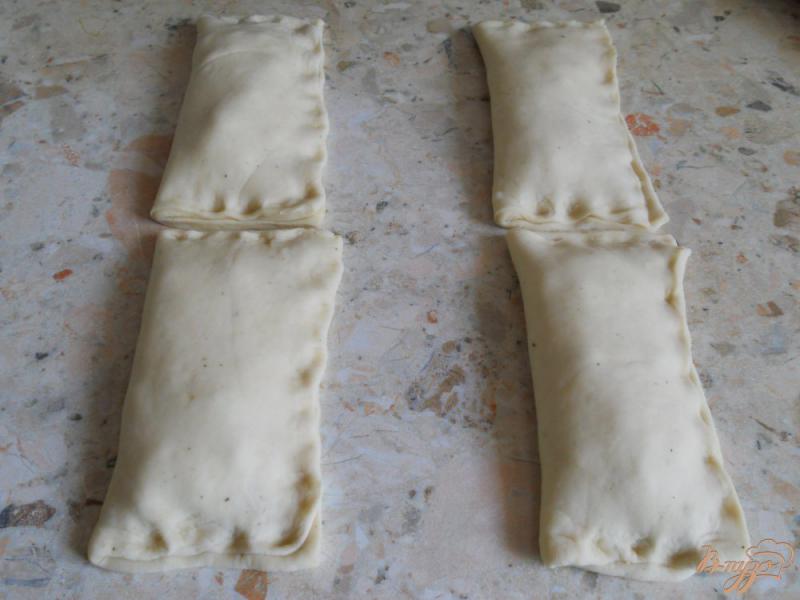 Фото приготовление рецепта: Греческий хлеб с оливками и фетой шаг №7