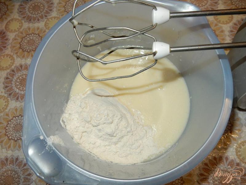 Фото приготовление рецепта: Быстрый творожный кекс шаг №3