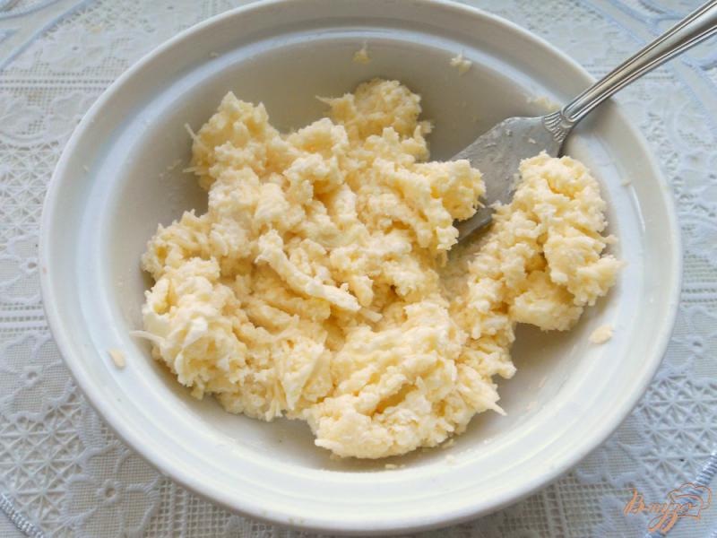 Фото приготовление рецепта: Картофель под сыром в духовке шаг №2