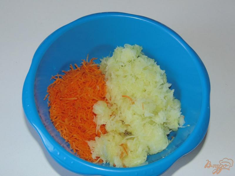 Фото приготовление рецепта: Морковно-кабачковые оладьи шаг №1