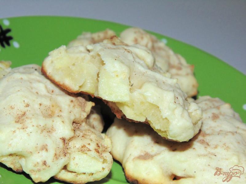Фото приготовление рецепта: Творожно-яблочное печенье шаг №7