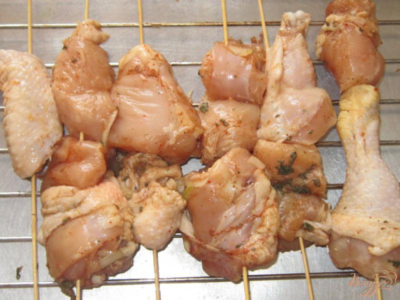 Фото приготовление рецепта: Куриные шашлычки в духовке «Пикантные» шаг №7