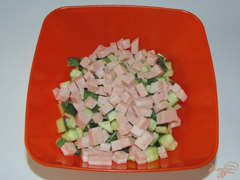 Фото приготовление рецепта: Салат из цветной капусты с ветчиной шаг №3