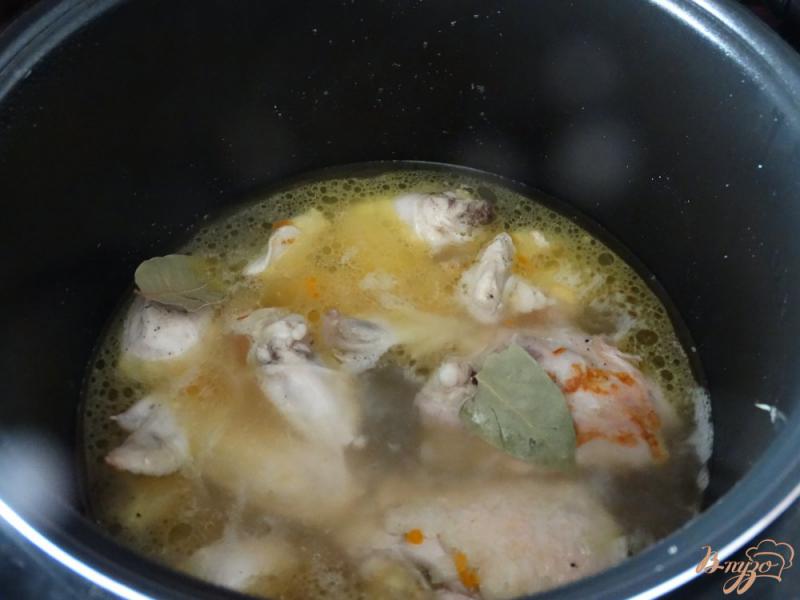 Фото приготовление рецепта: Курица тушеная с йогуртом шаг №3