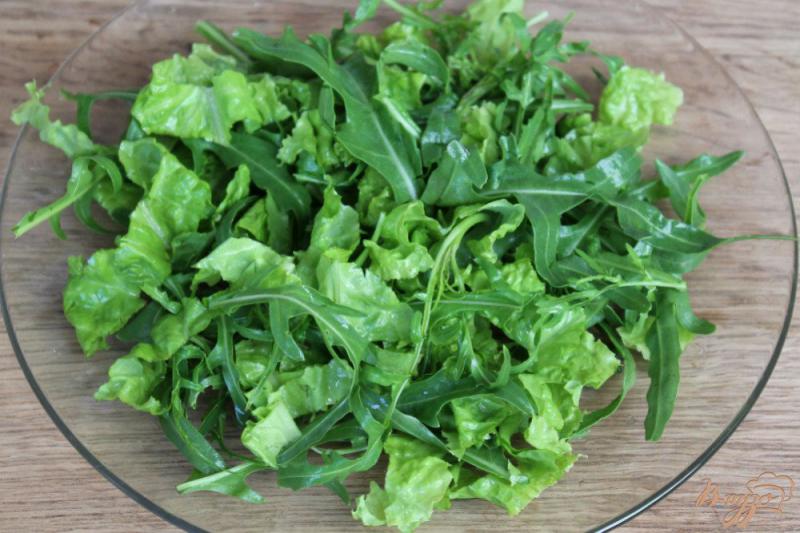 Фото приготовление рецепта: Салат с помидорами, мясом кролика и оливками шаг №1