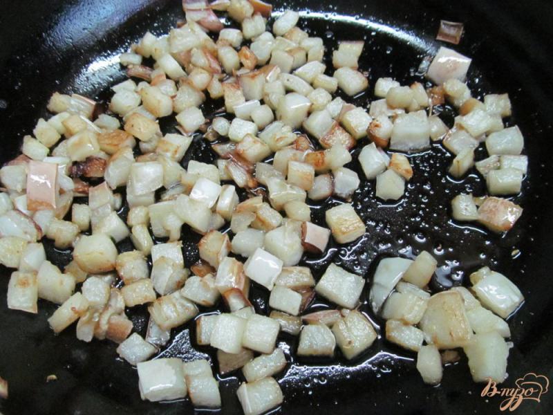 Фото приготовление рецепта: Салат из фасоли с баклажаном шаг №3