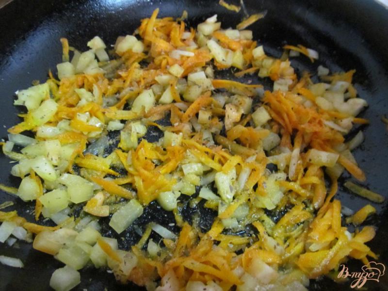 Фото приготовление рецепта: Закуска из баклажана с овощами шаг №5
