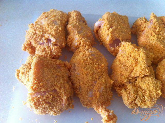 Фото приготовление рецепта: Куриное филе в пряной панировке шаг №2