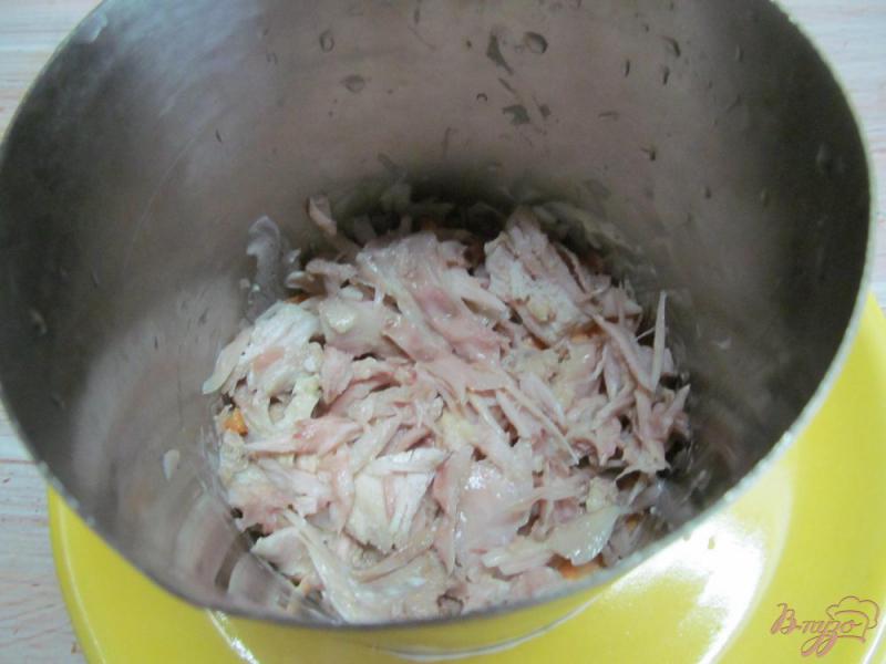 Фото приготовление рецепта: Салат из двух салатов шаг №2