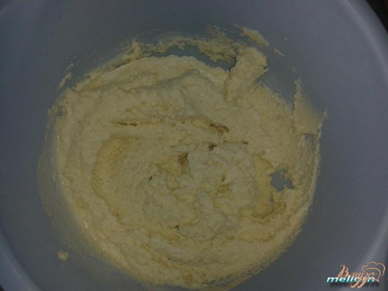 Фото приготовление рецепта: Кексы йогуртовые с рассольным сыром шаг №1