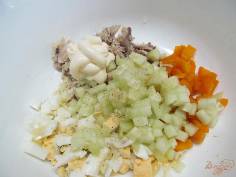 Фото приготовление рецепта: Салат из мяса курицы с овощами шаг №2