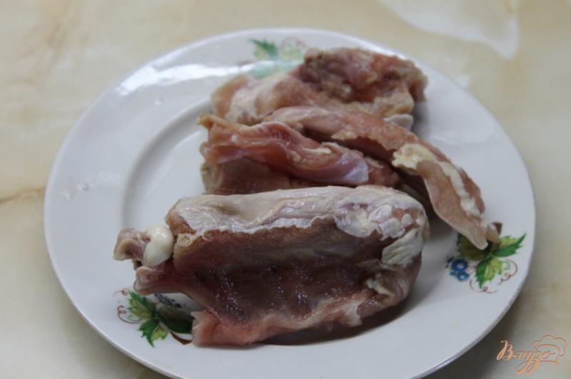 Фото приготовление рецепта: Бульон из кролика с овощами шаг №1