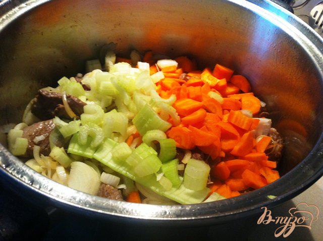 Фото приготовление рецепта: Овощное рагу с телятиной шаг №3