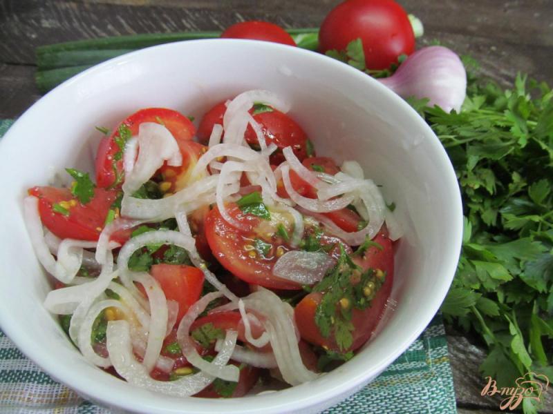 Фото приготовление рецепта: Салат из помидора шаг №6