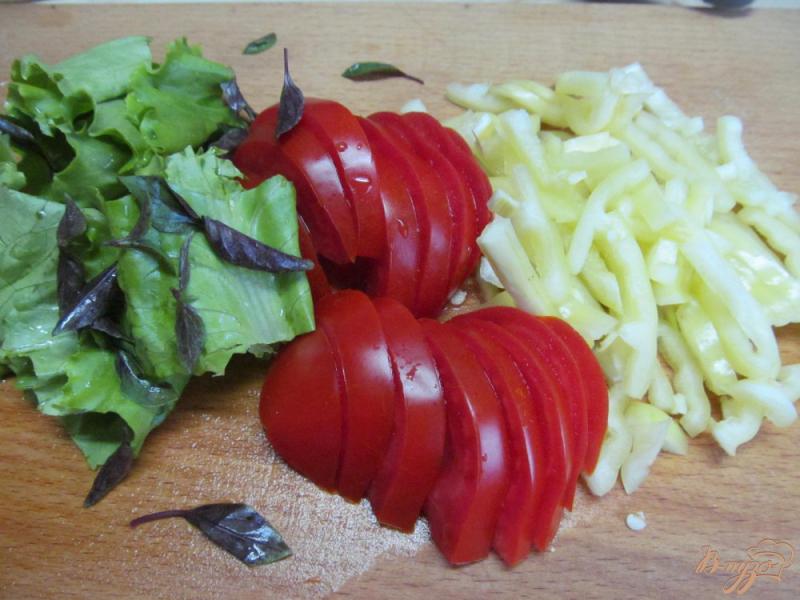 Фото приготовление рецепта: Салат из жаренного баклажана шаг №2