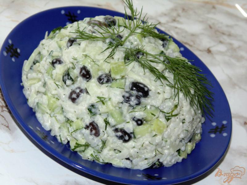 Фото приготовление рецепта: Салат из риса с черной фасолью шаг №5