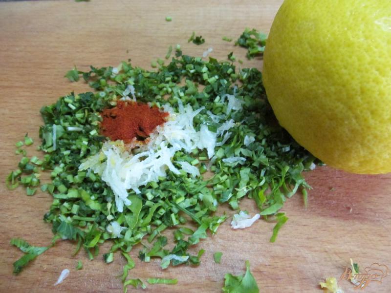 Фото приготовление рецепта: Салат из жаренных шампиньонов шаг №2