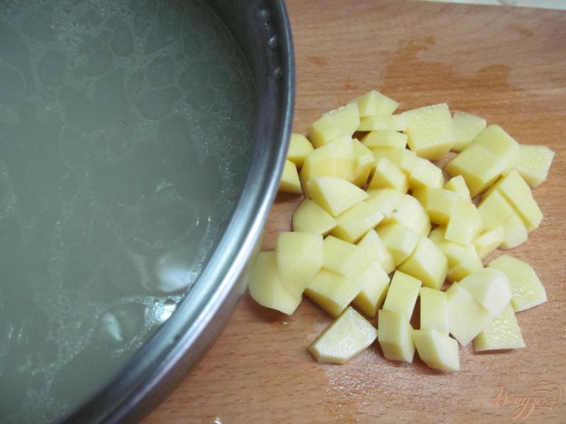 Фото приготовление рецепта: Кабачковый суп с фрикадельками шаг №2