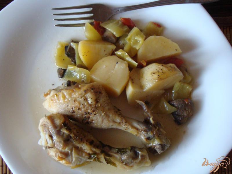 Фото приготовление рецепта: Курица с овощами по-болгарски шаг №9