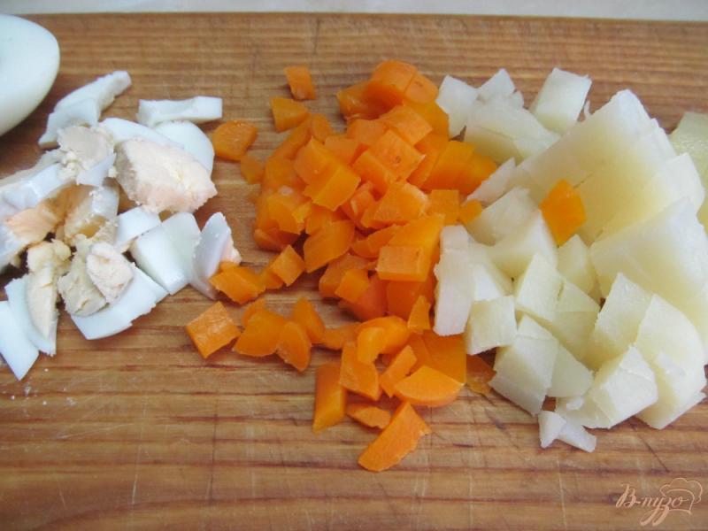 Фото приготовление рецепта: Овощной салат с морской капустой шаг №1