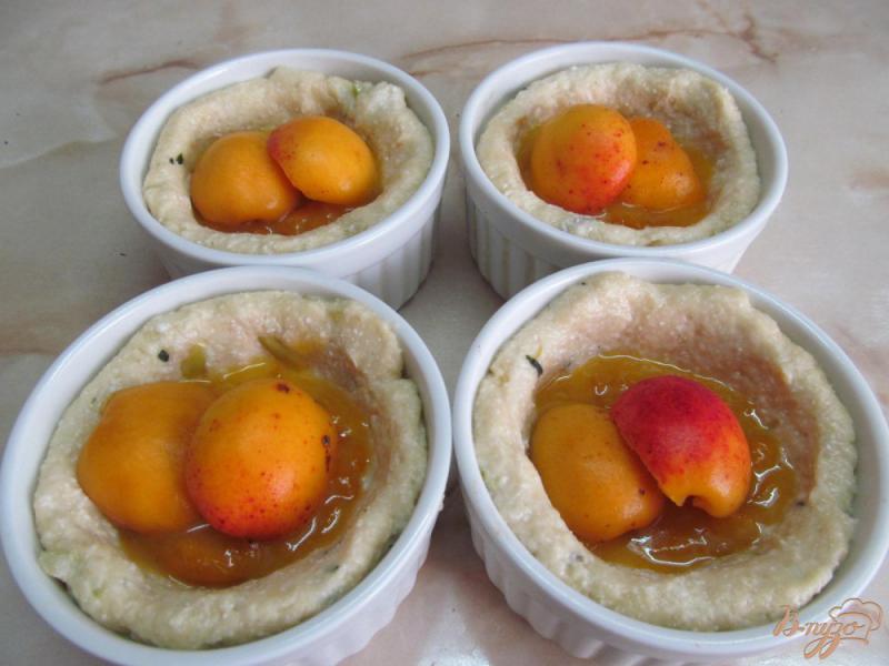 Фото приготовление рецепта: Творожные корзиночки с абрикосовой начинкой шаг №5
