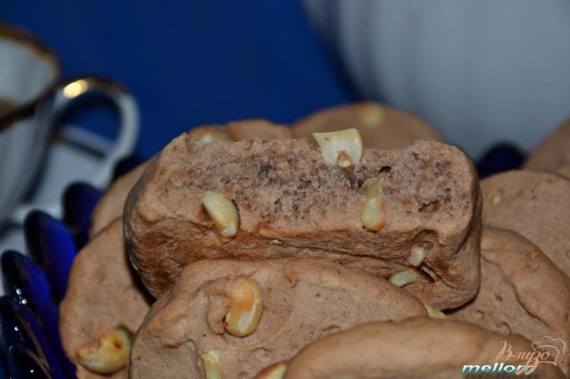 Фото приготовление рецепта: Бананово-шоколадное печенье с арахисом шаг №7