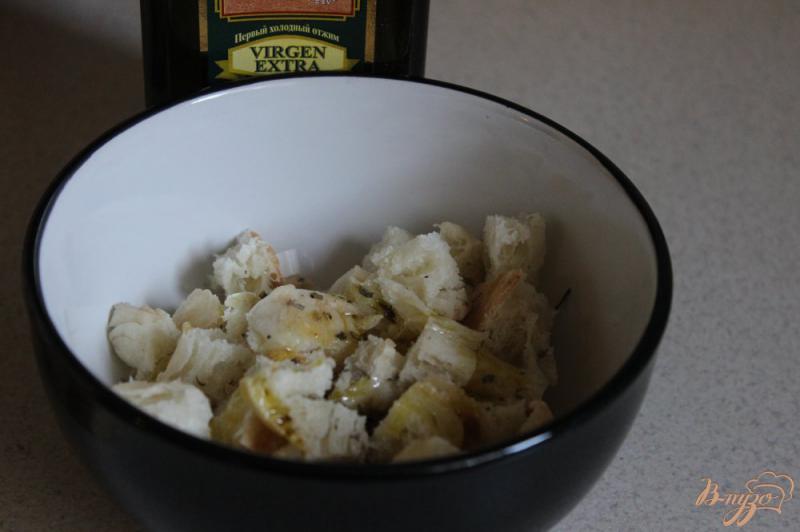 Фото приготовление рецепта: Паприка фаршированная беконом, моцареллой и маслинами шаг №2