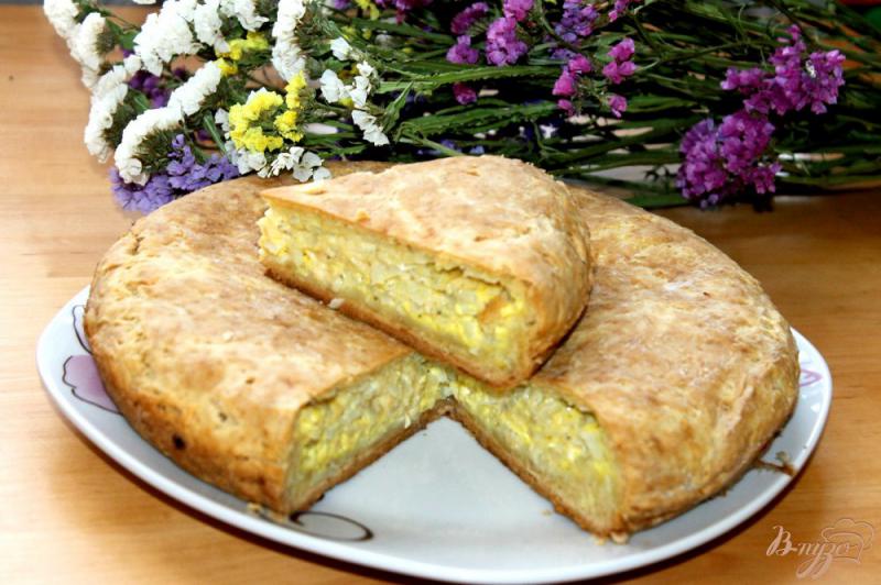 Фото приготовление рецепта: Сырный пирог с луком шаг №15