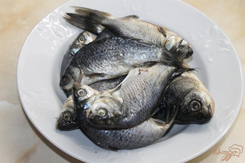 Фото приготовление рецепта: Рыбные палочки домашнего приготовления из фарша карасей шаг №1