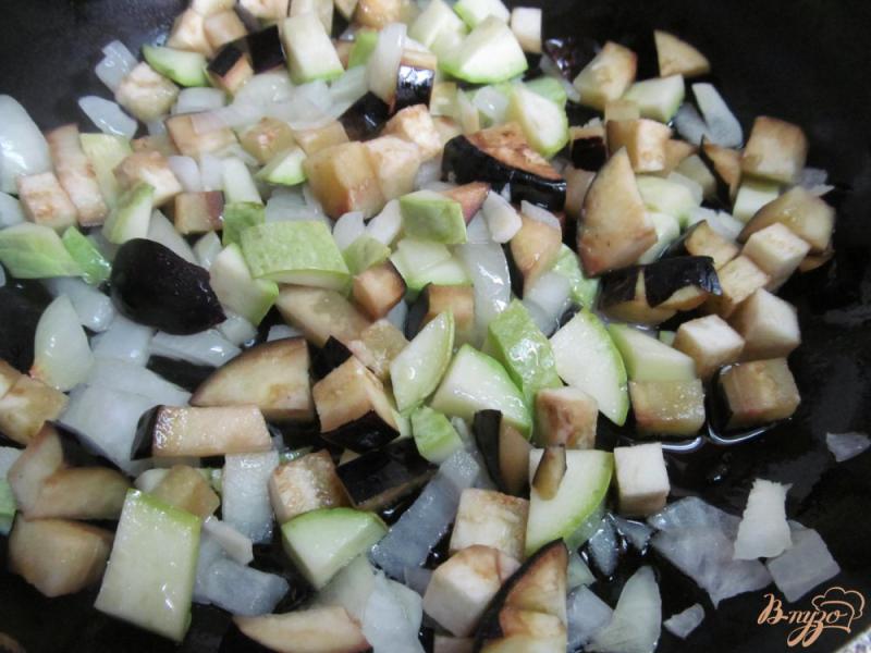 Фото приготовление рецепта: Картофельные котлеты под овощным соусом шаг №6