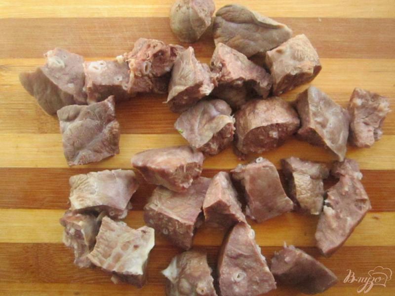 Фото приготовление рецепта: Жареное свиное легкое в маринаде шаг №3