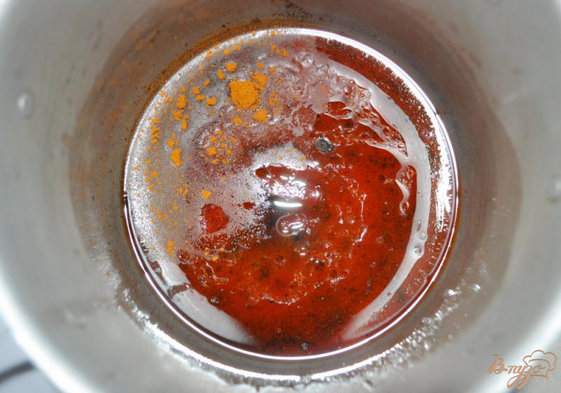 Фото приготовление рецепта: Сельдь в томатном соусе шаг №2