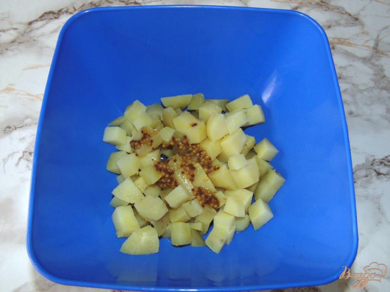 Фото приготовление рецепта: Картофельный салат с бужениной и нутом шаг №2