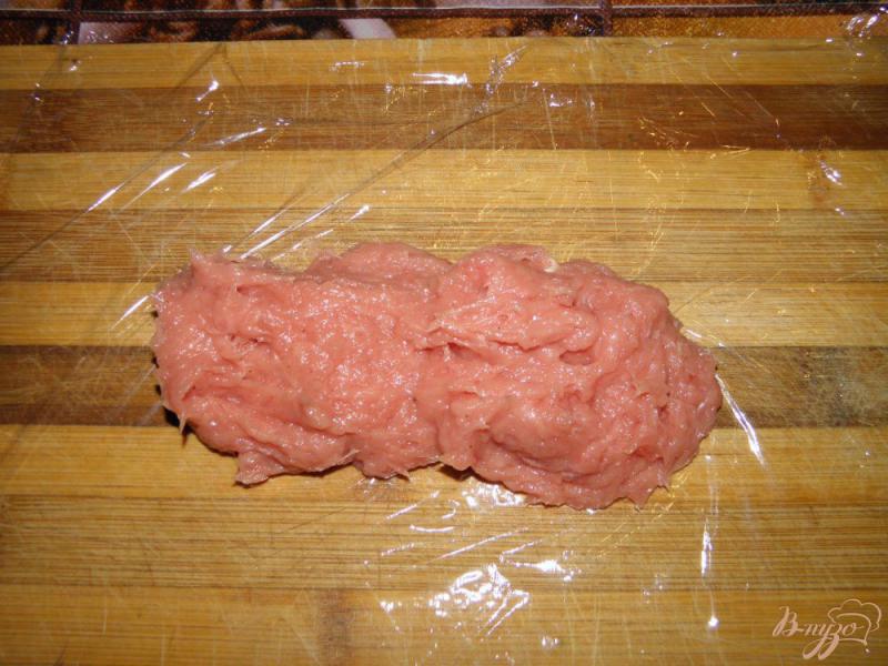 Фото приготовление рецепта: Домашняя колбаска из курицы и телятины шаг №2