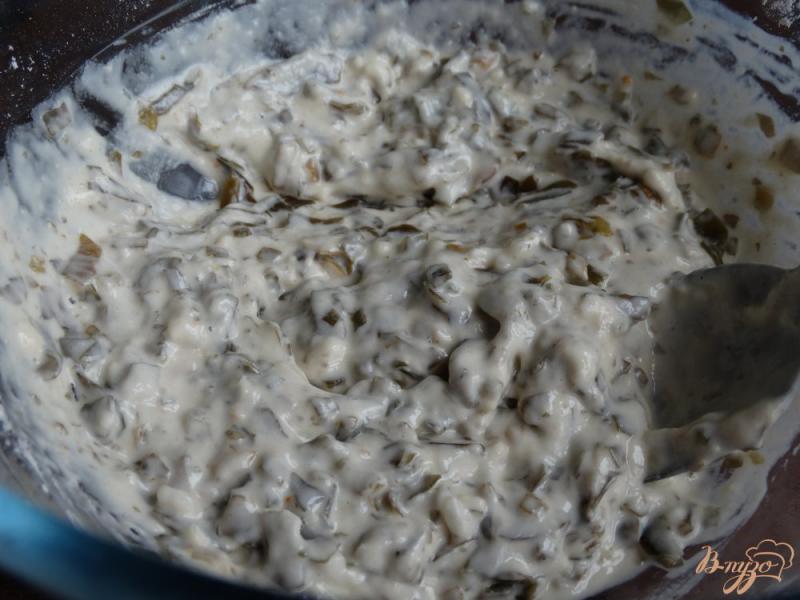 Фото приготовление рецепта: Оладьи с морской капустой шаг №4