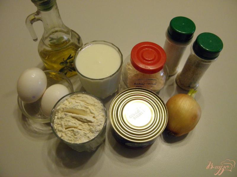 Фото приготовление рецепта: Пирог с консервой заливной шаг №1