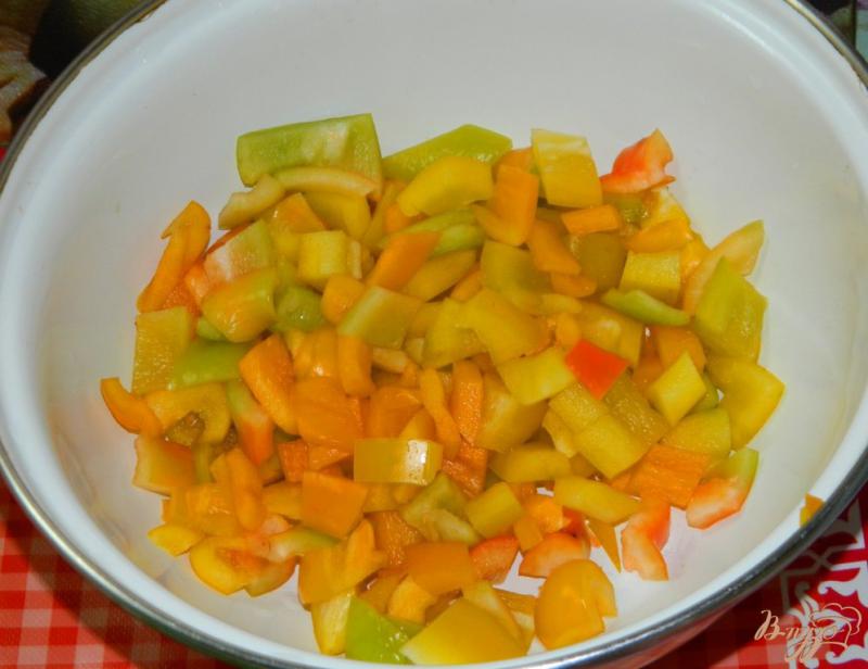 Фото приготовление рецепта: Острые баклажаны с томатами шаг №2