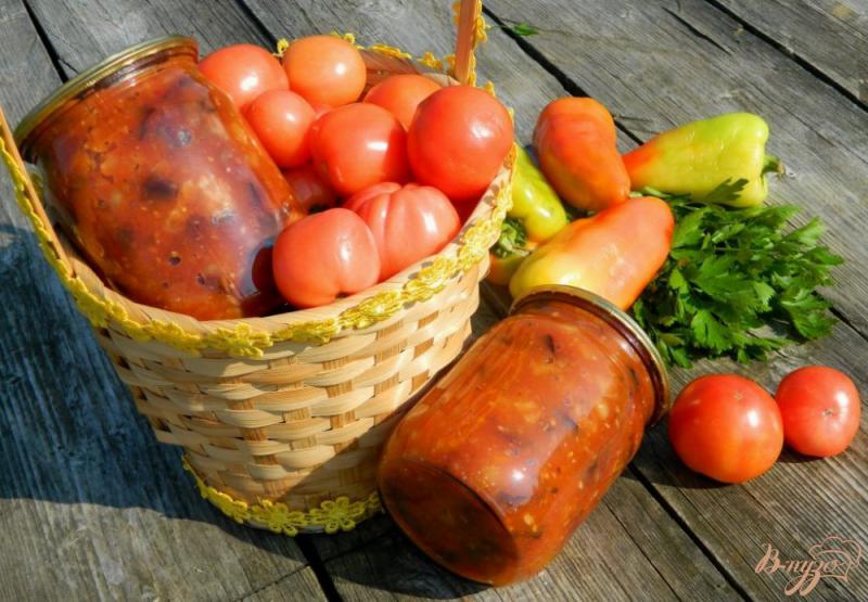 Фото приготовление рецепта: Острые баклажаны с томатами шаг №8