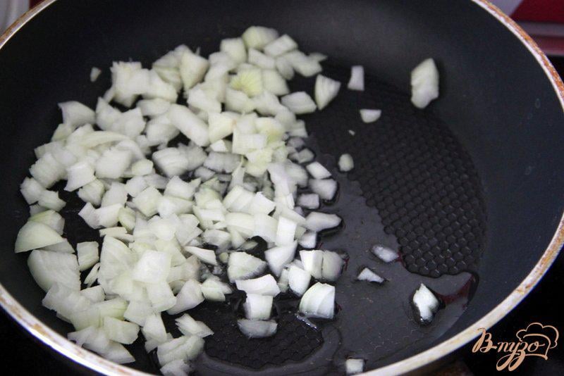 Фото приготовление рецепта: Зеленая фасоль  в сметанно-чесночном соусе шаг №2