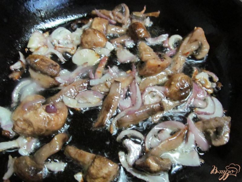 Фото приготовление рецепта: Макароны с овощной подливой шаг №2