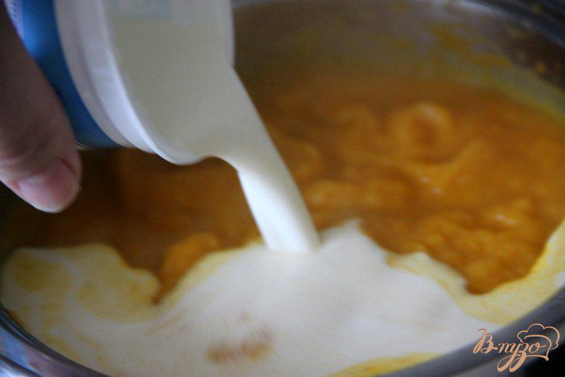 Фото приготовление рецепта: Морковный крем-суп шаг №9