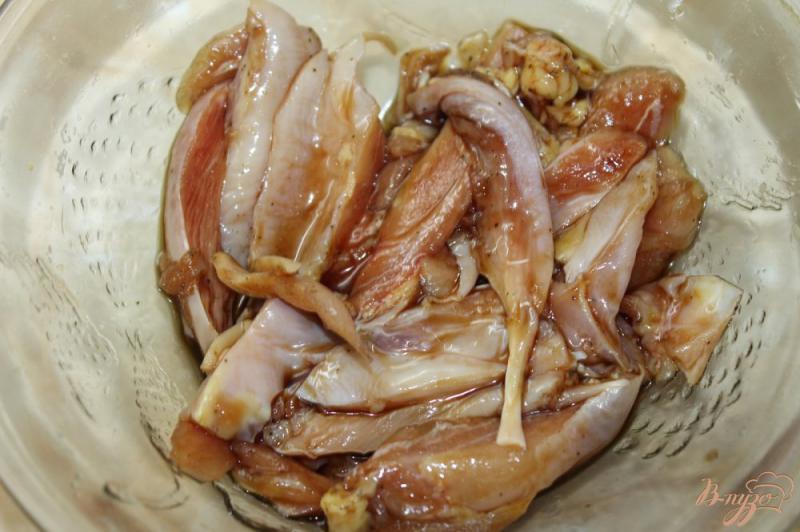Фото приготовление рецепта: Курица в японском стиле шаг №3