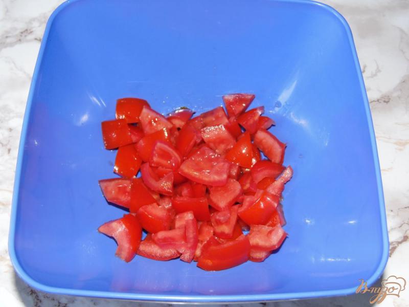 Фото приготовление рецепта: Морковно-помидорный салат с омлетом шаг №2
