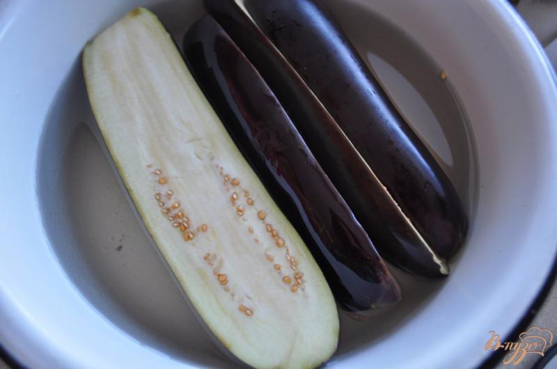 Фото приготовление рецепта: Запеченные баклажаны с овощами шаг №2