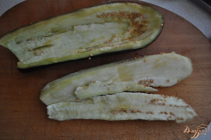 Фото приготовление рецепта: Запеченные баклажаны с овощами шаг №3