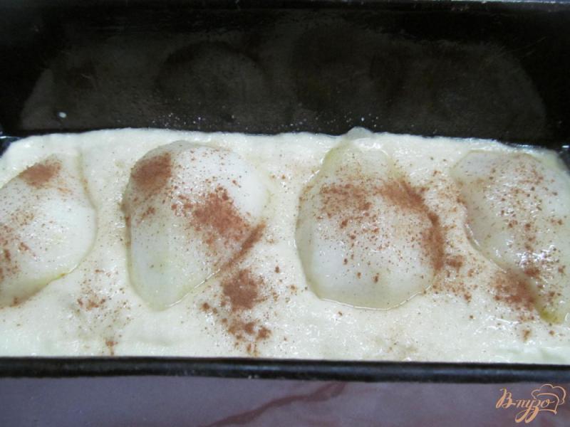 Фото приготовление рецепта: Пирог с грушей шаг №7