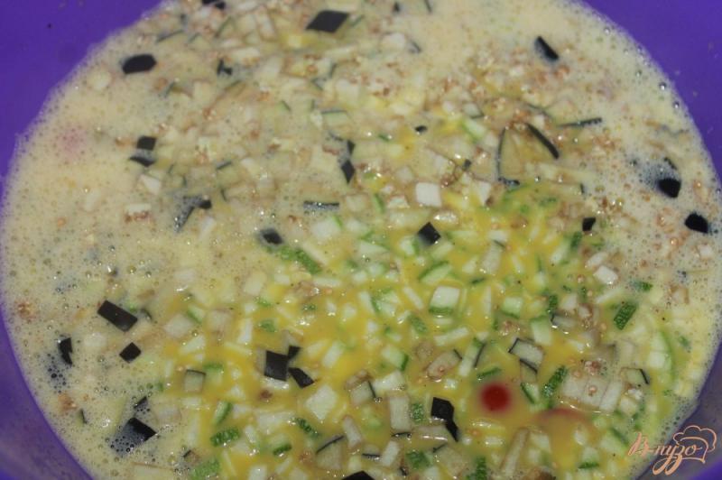 Фото приготовление рецепта: Пышный омлет с летними овощами в духовке шаг №4