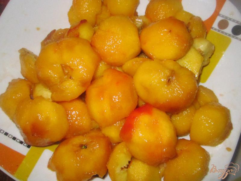 Фото приготовление рецепта: Персики консервированные  половинками шаг №2
